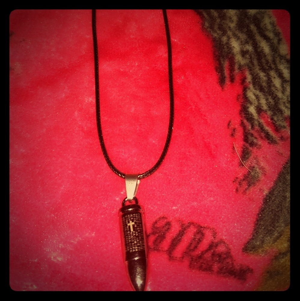 ✔️Bullet necklace